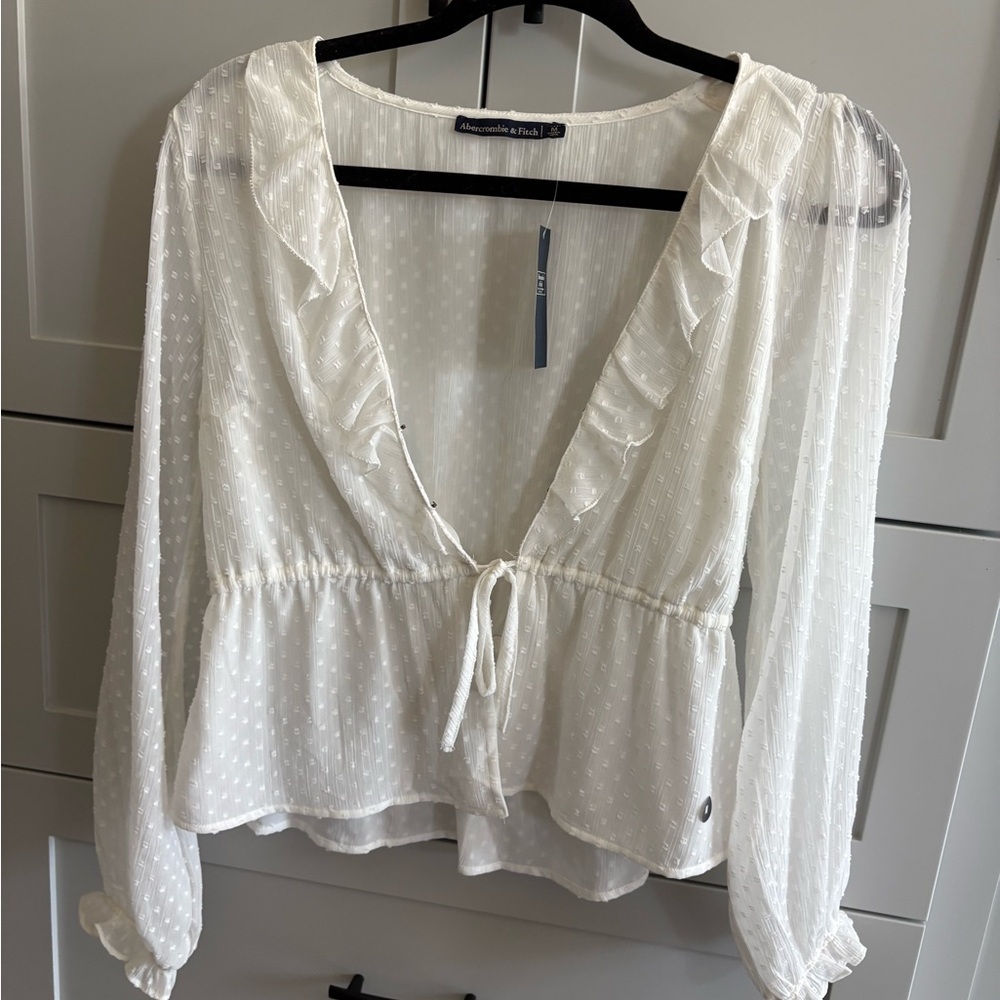 NWT Abercrombie & Fitch Ruffled Blouse